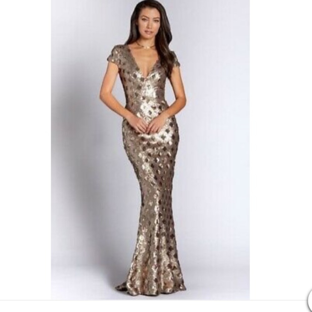 DRESS THE POPULATION GOLD SEQUIN GOWN